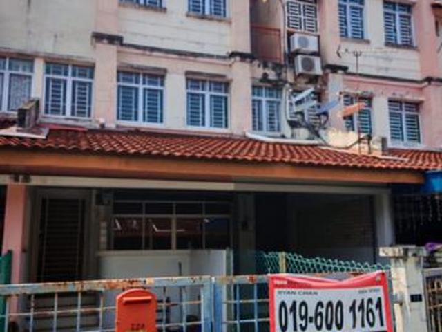 Townhouse for sale in Wellesley, Penang