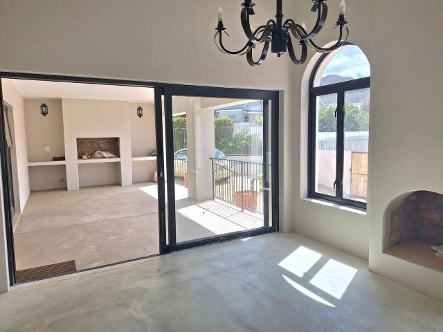 House for rent in Baardskeerdersbos, Western Cape