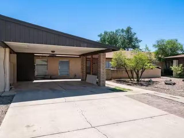 Condo for rent in Glendale