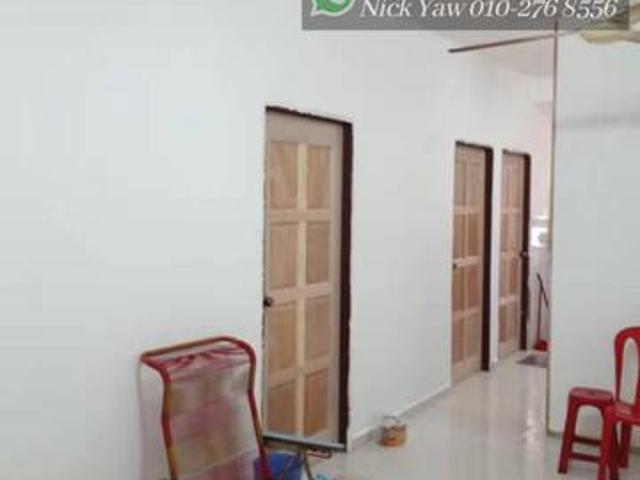 Townhouse for sale in Ujong Pasir, Malaka