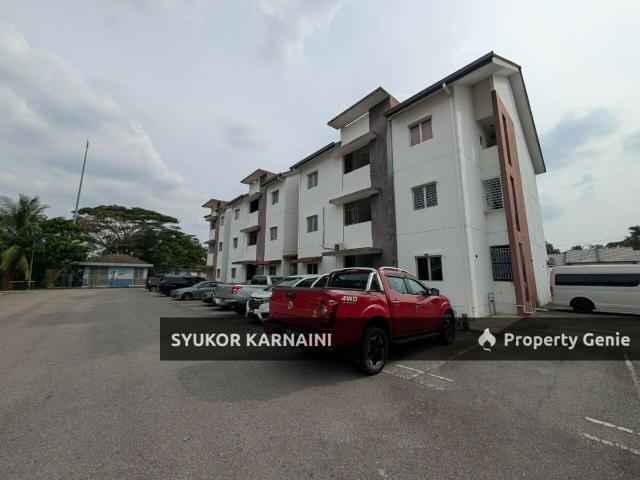 Townhouse for sale in Petaling, Alam Impian