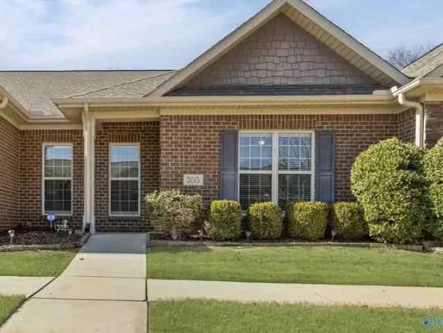 Condo for rent in Huntsville