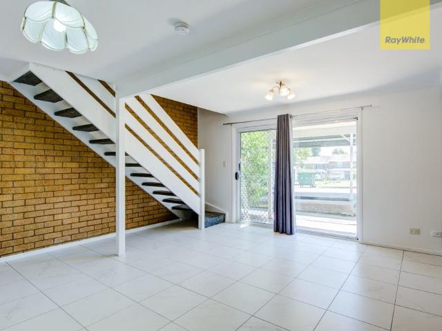 Townhouse for rent in Woodridge, Greater Brisbane