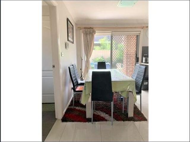 Townhouse for rent in Sydney, New South Wales