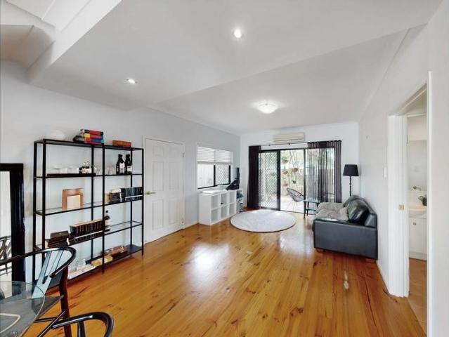 Townhouse for rent in Toombul, Queensland