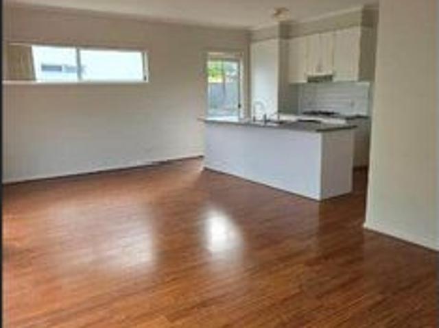 Townhouse for rent in Horseshoe Creek, South Australia