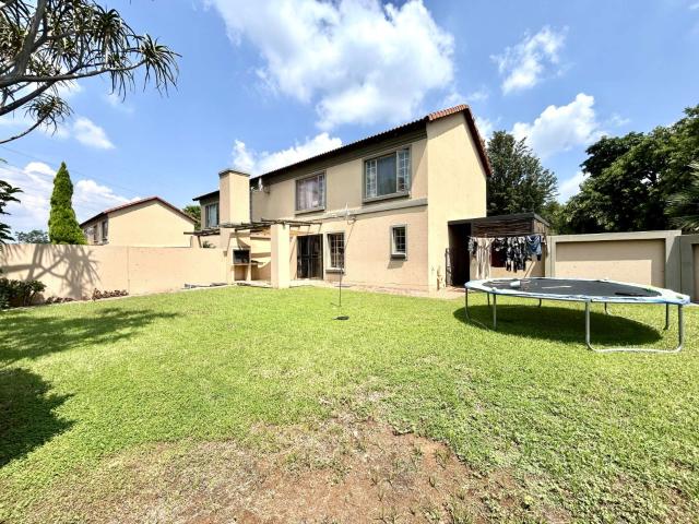 Townhouse for sale in Waterkloof, Gauteng