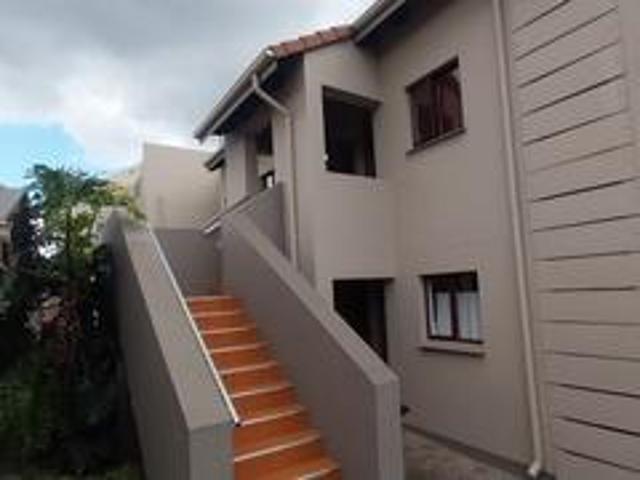 Townhouse for sale in Bedfordview, City of Ekurhuleni Metropolitan Municipality