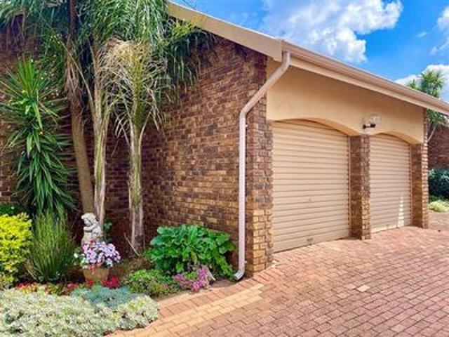 Townhouse for sale in Ekurhuleni, Gauteng