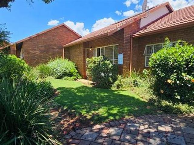 Townhouse for sale in Ekurhuleni, Gauteng