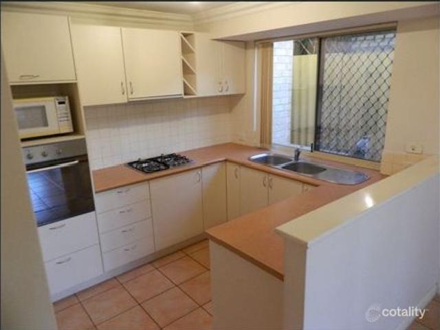 Townhouse for rent in Rivervale, Western Australia