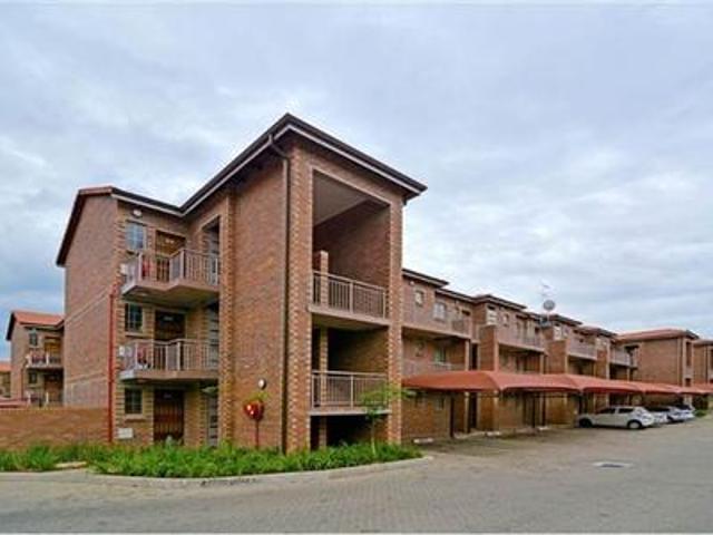 Townhouse for sale in Ekurhuleni, Gauteng