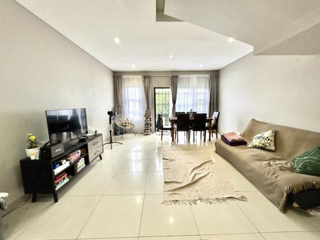 Townhouse for sale in Waterkloof, Gauteng