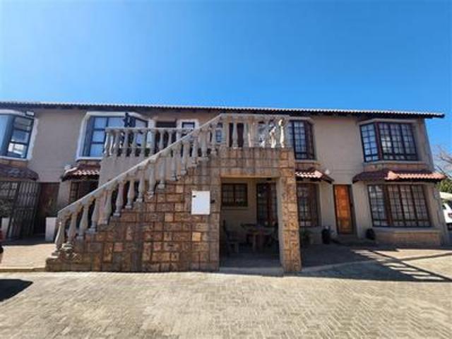 Townhouse for sale in Ekurhuleni, Gauteng