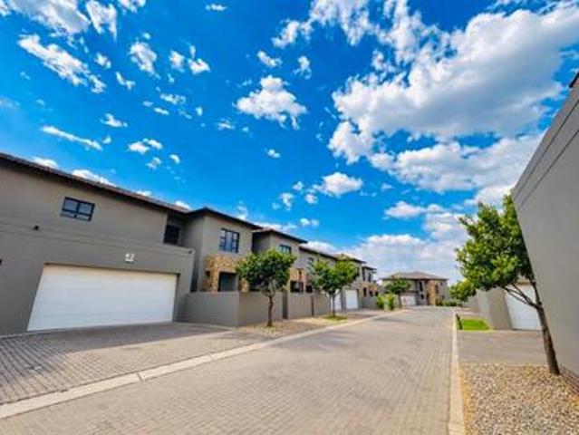 Townhouse for sale in Midvaal Local Municipality, Sedibeng District Municipality