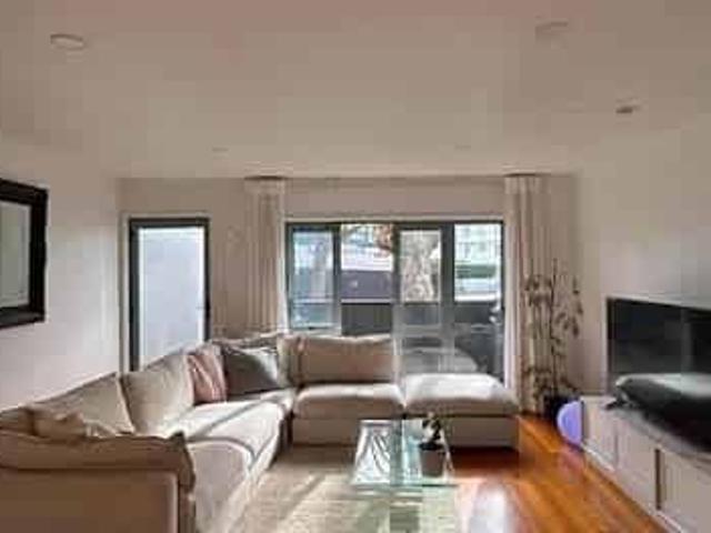 Townhouse for rent in Auckland, Oroua County