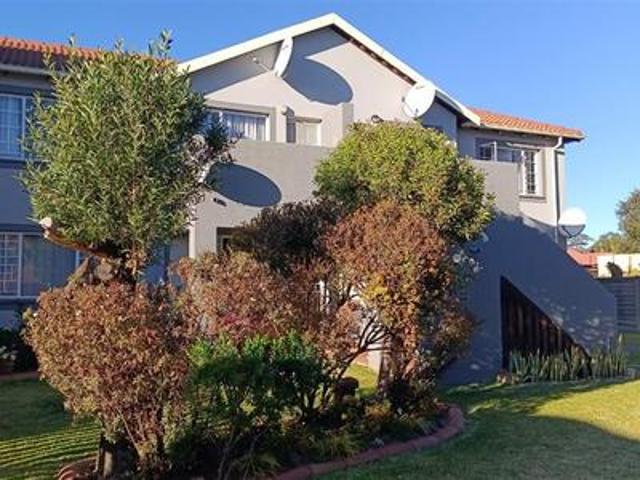 Townhouse for sale in Ekurhuleni, Gauteng