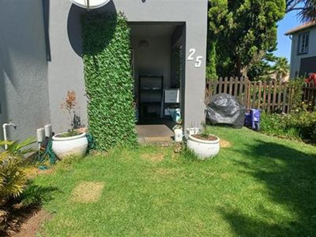Townhouse for sale in Ekurhuleni, Gauteng