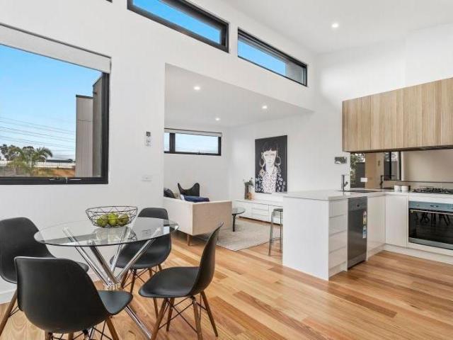 Townhouse for rent in Altona North, Victoria