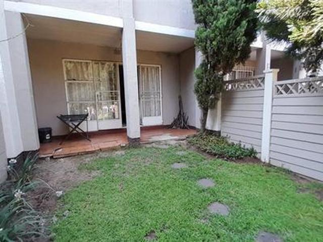 Townhouse for sale in Vosloorus, Gauteng