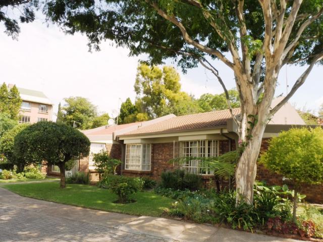 Townhouse for sale in Waterkloof, Gauteng