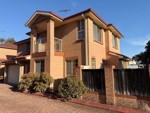 House for rent in West Hoxton, Sydney