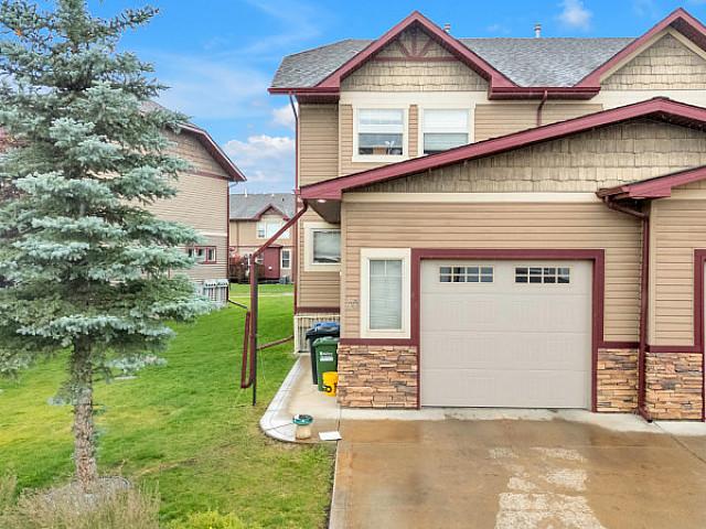 House for sale in Alberta