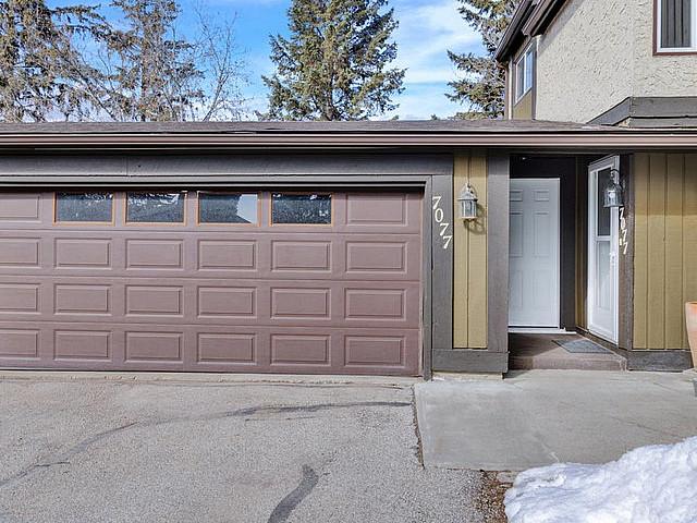 Condo for sale in Wedgewood, Alberta