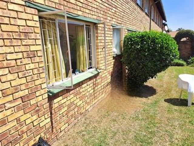 Townhouse for sale in Ekurhuleni, Gauteng