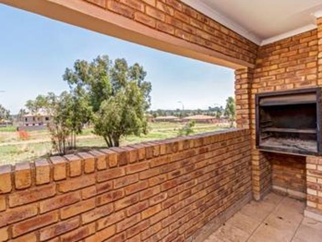 Townhouse for sale in Ekurhuleni, Gauteng
