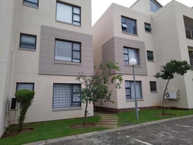 Townhouse for rent in Sandton, Gauteng