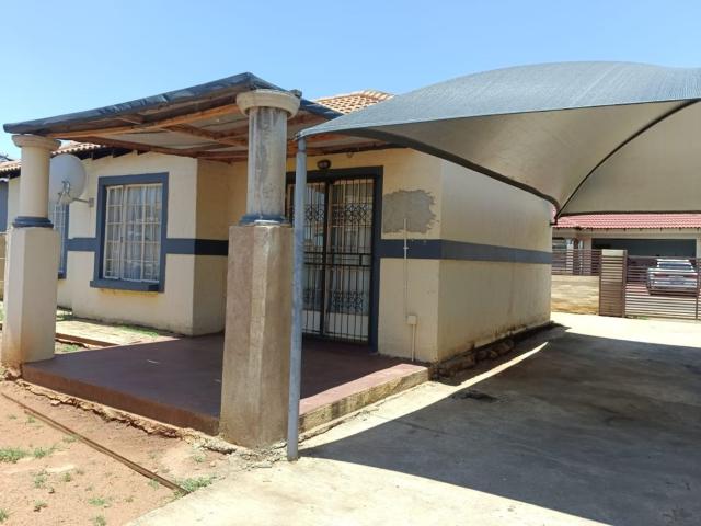 Townhouse for sale in Bronkhorstspruit, Gauteng