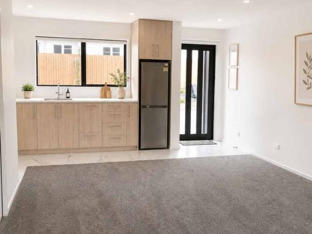 Townhouse for rent in Saint Albans, Canterbury