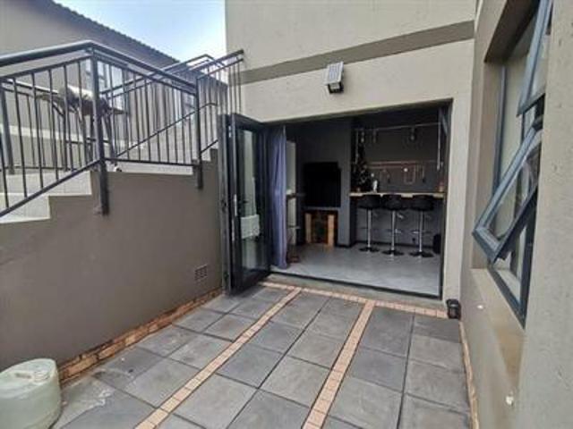 Townhouse for sale in Ekurhuleni, Gauteng