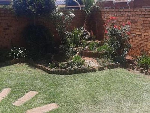 Townhouse for sale in Ekurhuleni, Gauteng