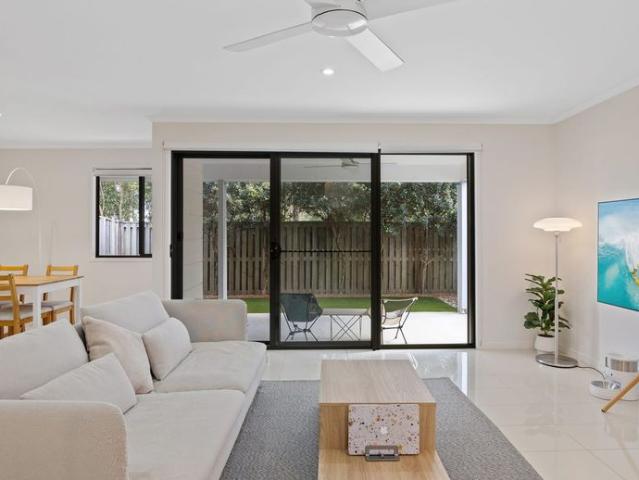 Townhouse for rent in Kings Creek, Queensland