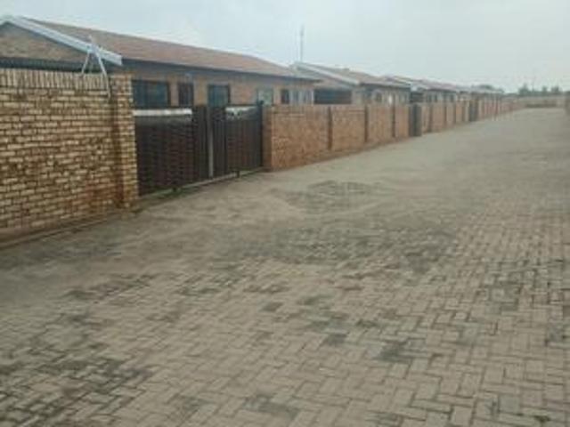 House for sale in Mohlakeng, Gauteng