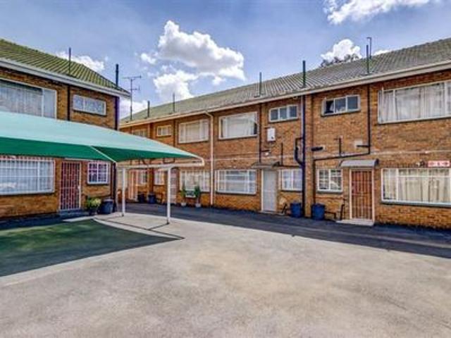 Townhouse for sale in Ekurhuleni, Gauteng