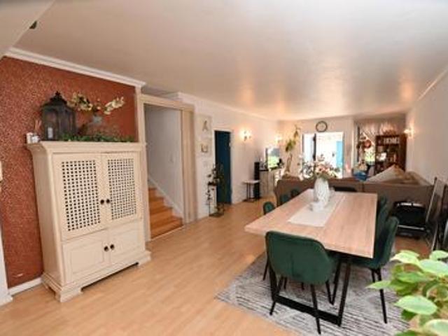 Townhouse for rent in Sandton, Gauteng