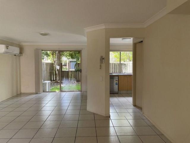 Townhouse for rent in Fernbrook, Queensland