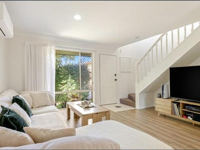 Townhouse for rent in Fernbrook, Queensland