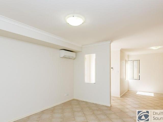 Townhouse for rent in Stirling, Western Australia