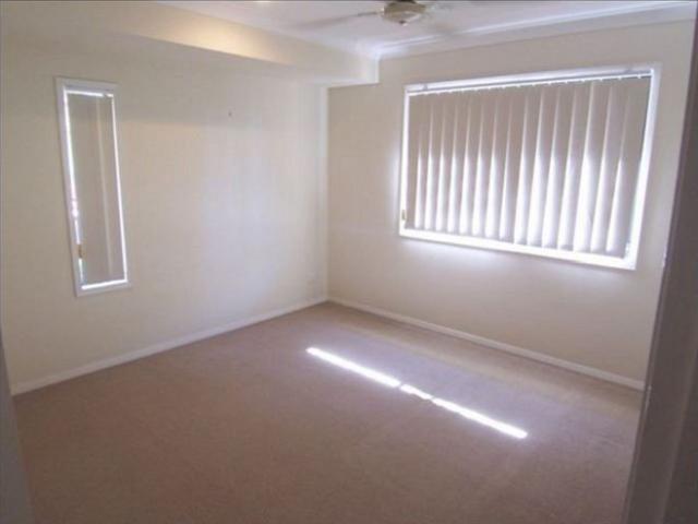 Townhouse for rent in Fernbrook, Queensland