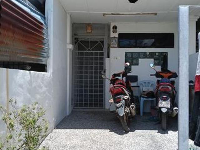 Townhouse for sale in Petaling, Alam Impian