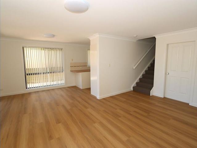 Townhouse for rent in Harrington, Mid-Coast Council