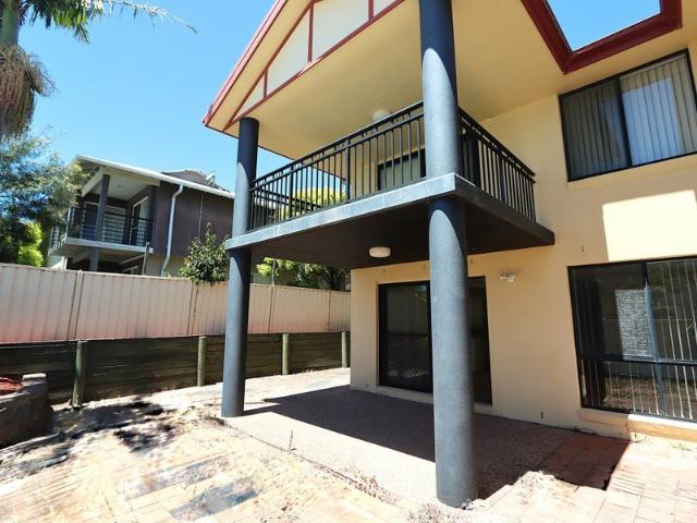 Townhouse for rent in Harrington, Mid-Coast Council