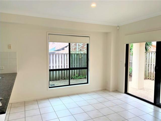 Townhouse for rent in Fernbrook, Queensland