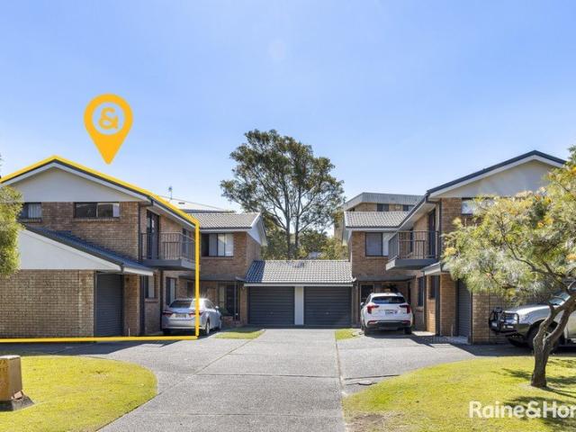 Townhouse for rent in Nelson Bay, New South Wales