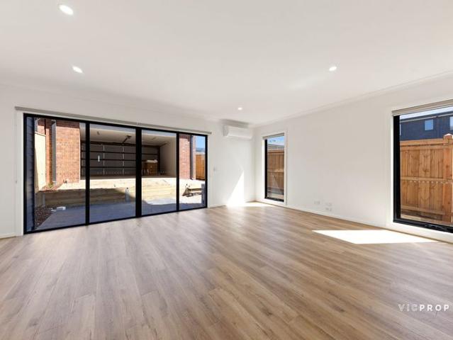 Townhouse for rent in Camerons Creek, Victoria