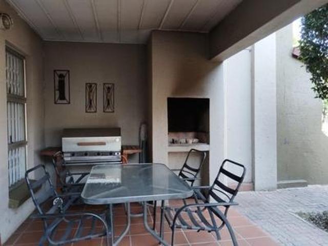 Townhouse for sale in Oranjeville, Free State